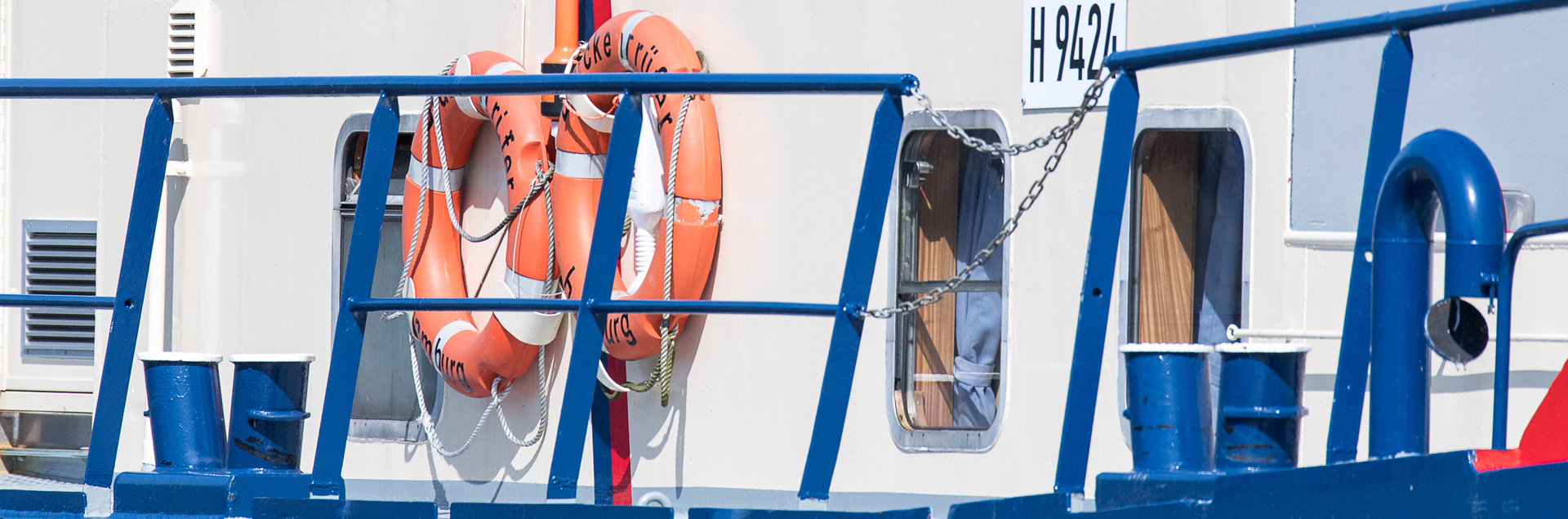 Überschrift: Ihre direkte Verbindung zur Flotte Hamburg