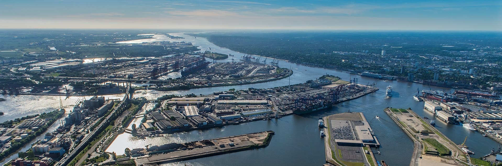 [Translate to English:] Drohne, Drohnen, Drohnen im Hafen